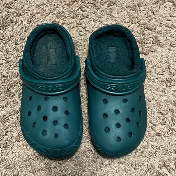 CROCS Other - Classic lined Crocs